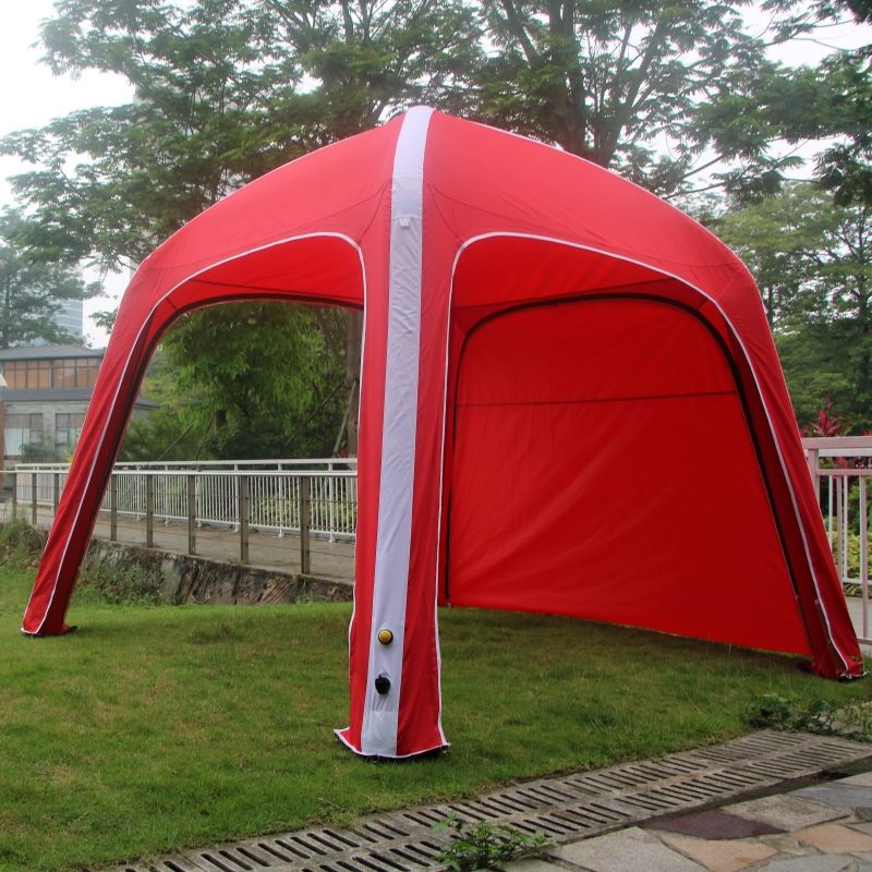 Tienda inflable de cúpula al aire libre